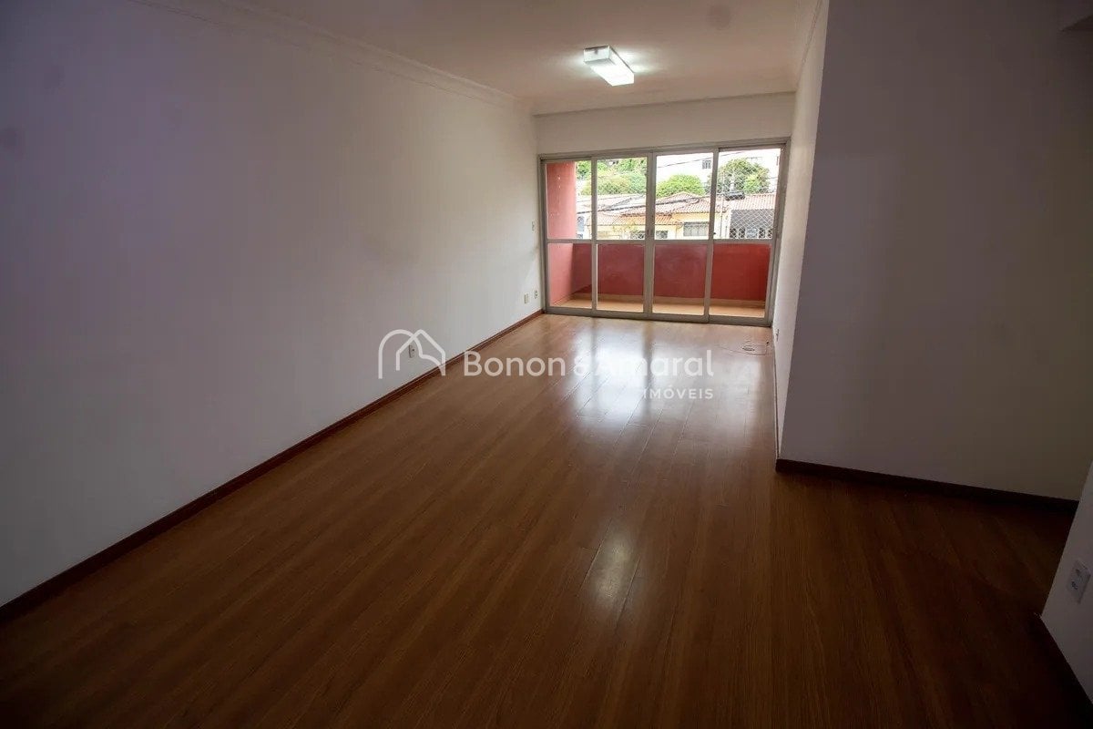 Apartamento à Venda no Cambuí em Campinas / SP