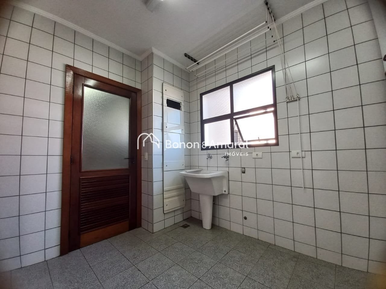 Apartamento para Alugar no Cambuí em Campinas / SP