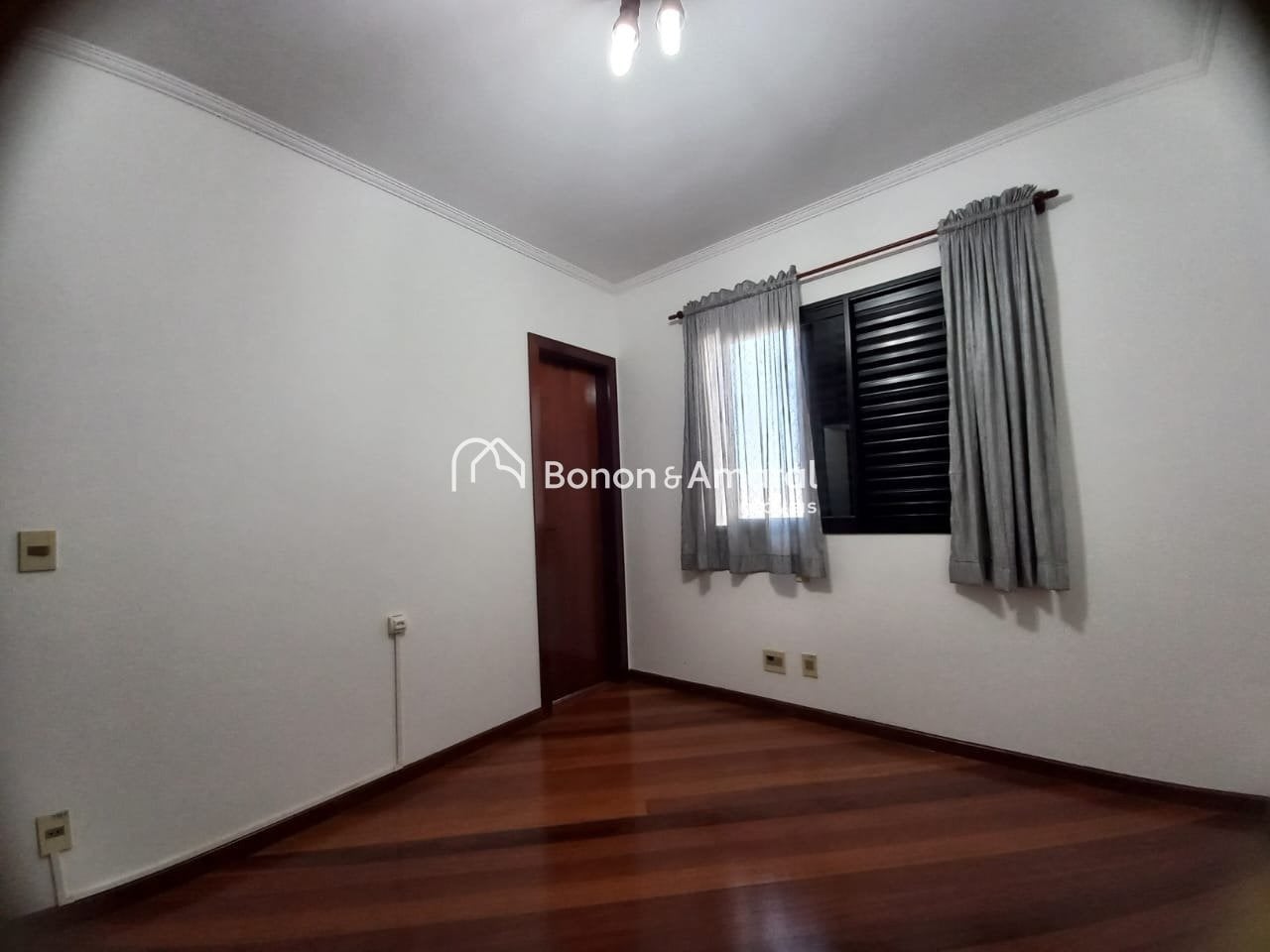 Apartamento para Alugar no Cambuí em Campinas / SP