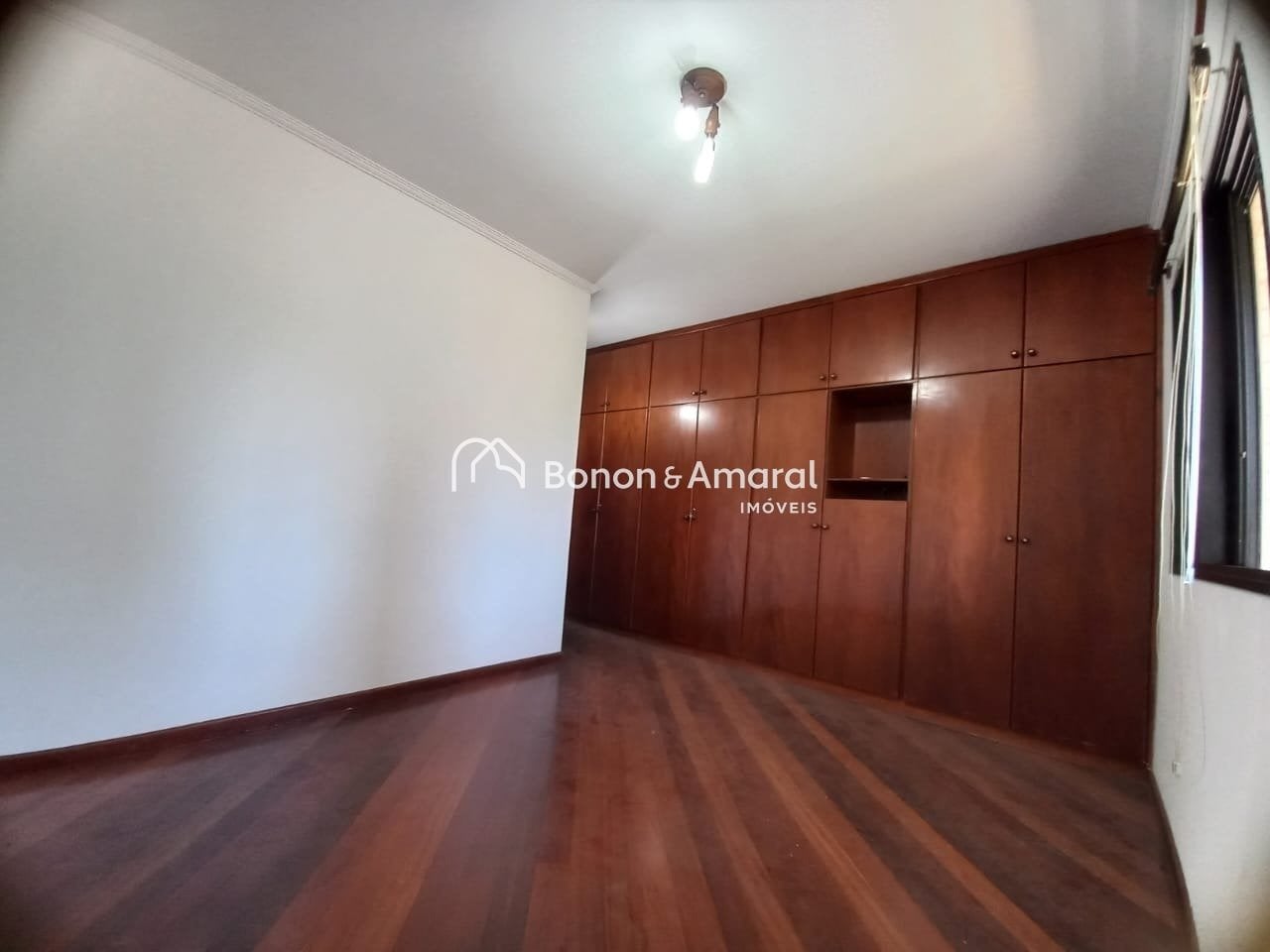 Apartamento para Alugar no Cambuí em Campinas / SP