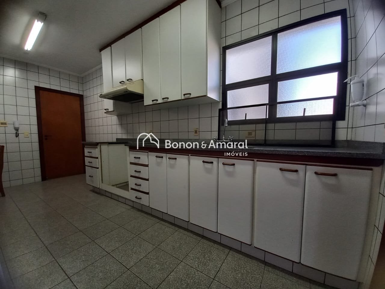 Apartamento para Alugar no Cambuí em Campinas / SP