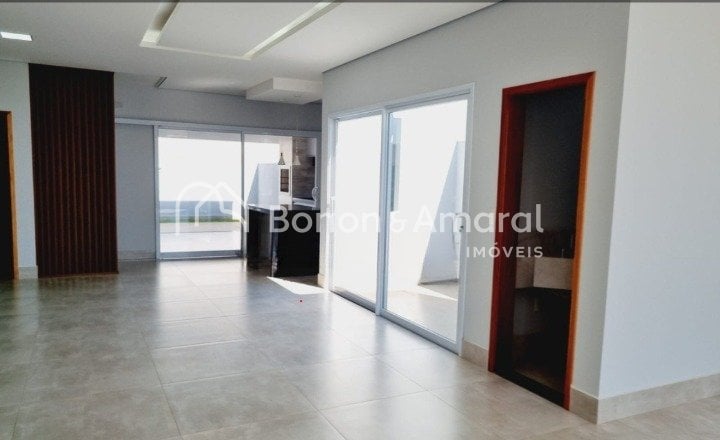 Casa em Condomínio à Venda no Parque Brasil 500 em Paulínia / SP