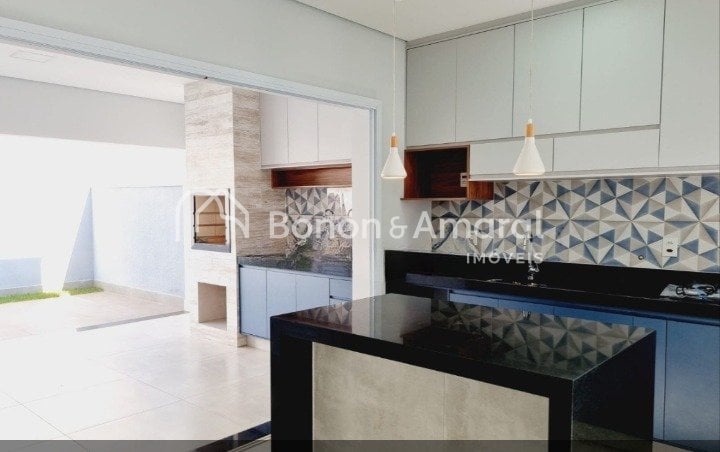 Casa em Condomínio à Venda no Parque Brasil 500 em Paulínia / SP