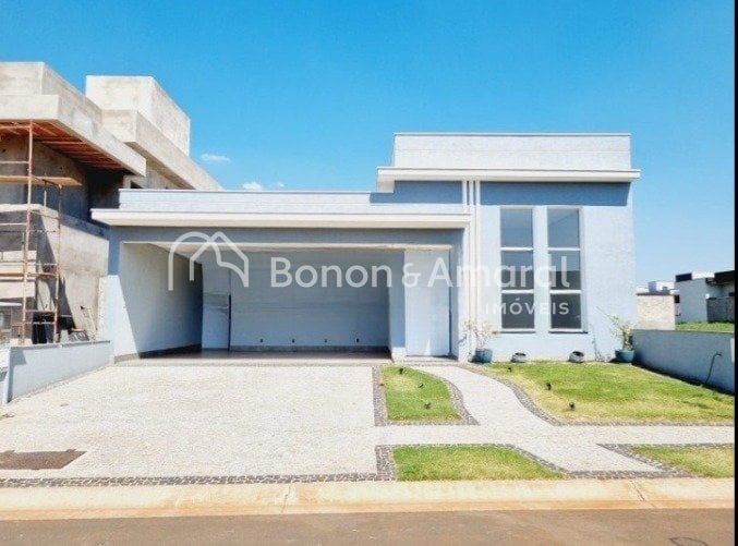 Casa em Condomínio à Venda no Parque Brasil 500 em Paulínia / SP