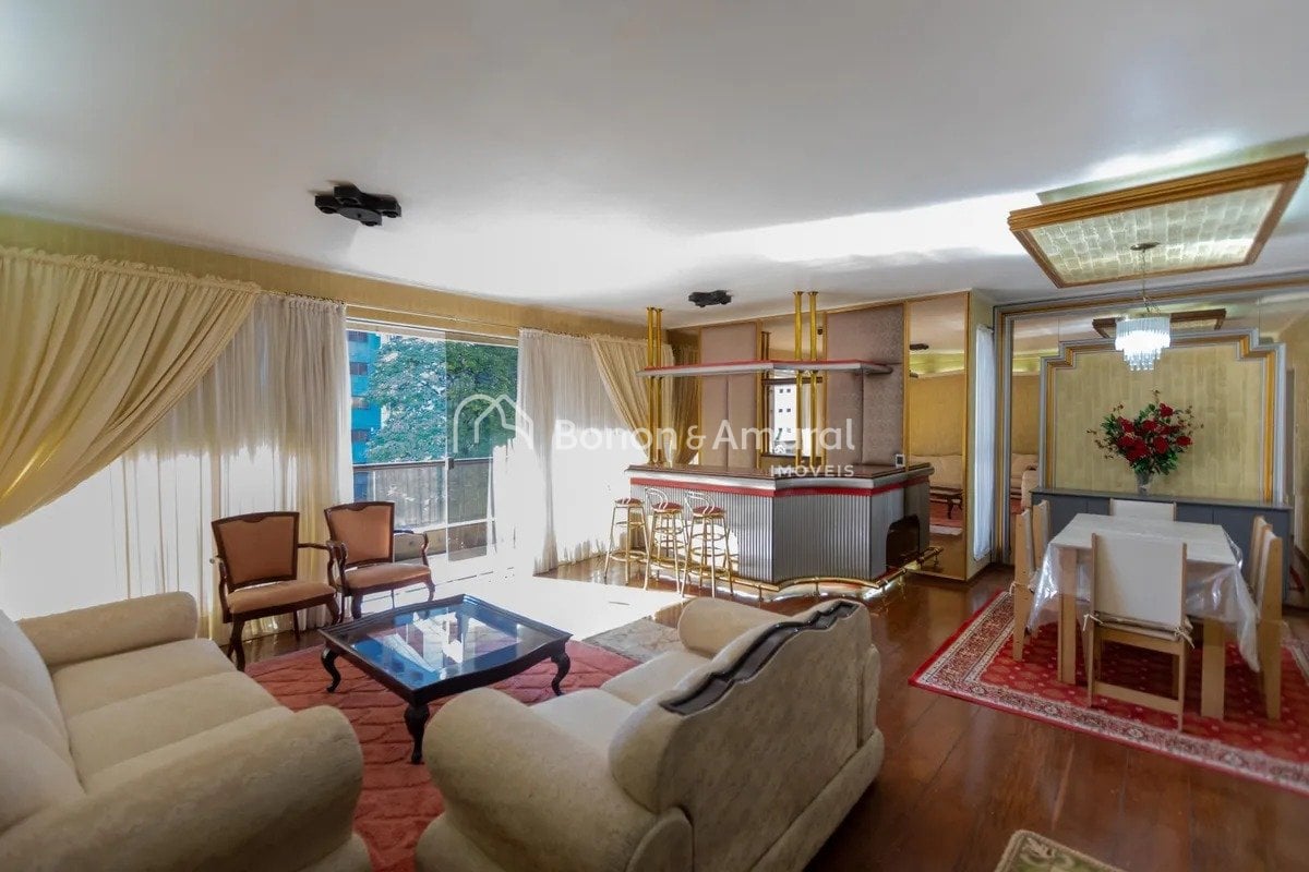 Apartamento para Alugar - Cambuí em Campinas / SP