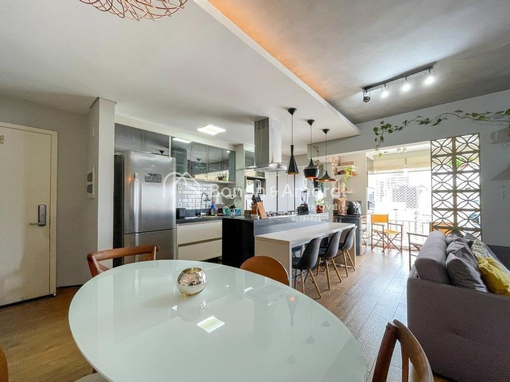 Apartamento à Venda no Cambuí em Campinas / SP
