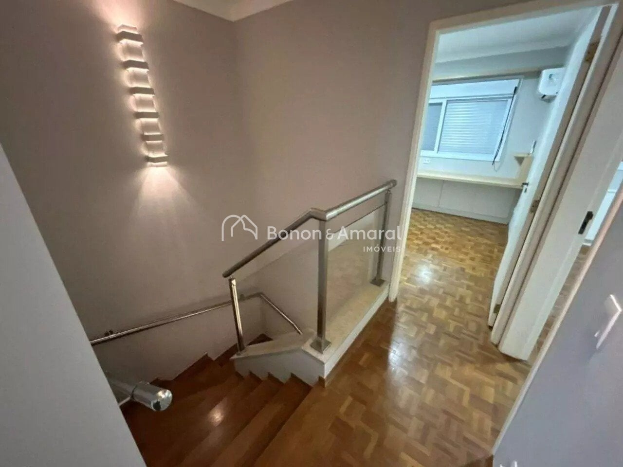 Casa em Condomínio à Venda no Jardim Santa Marcelina em Campinas / SP