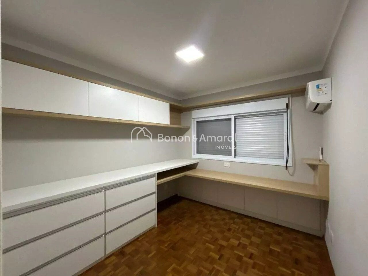 Casa em Condomínio à Venda no Jardim Santa Marcelina em Campinas / SP