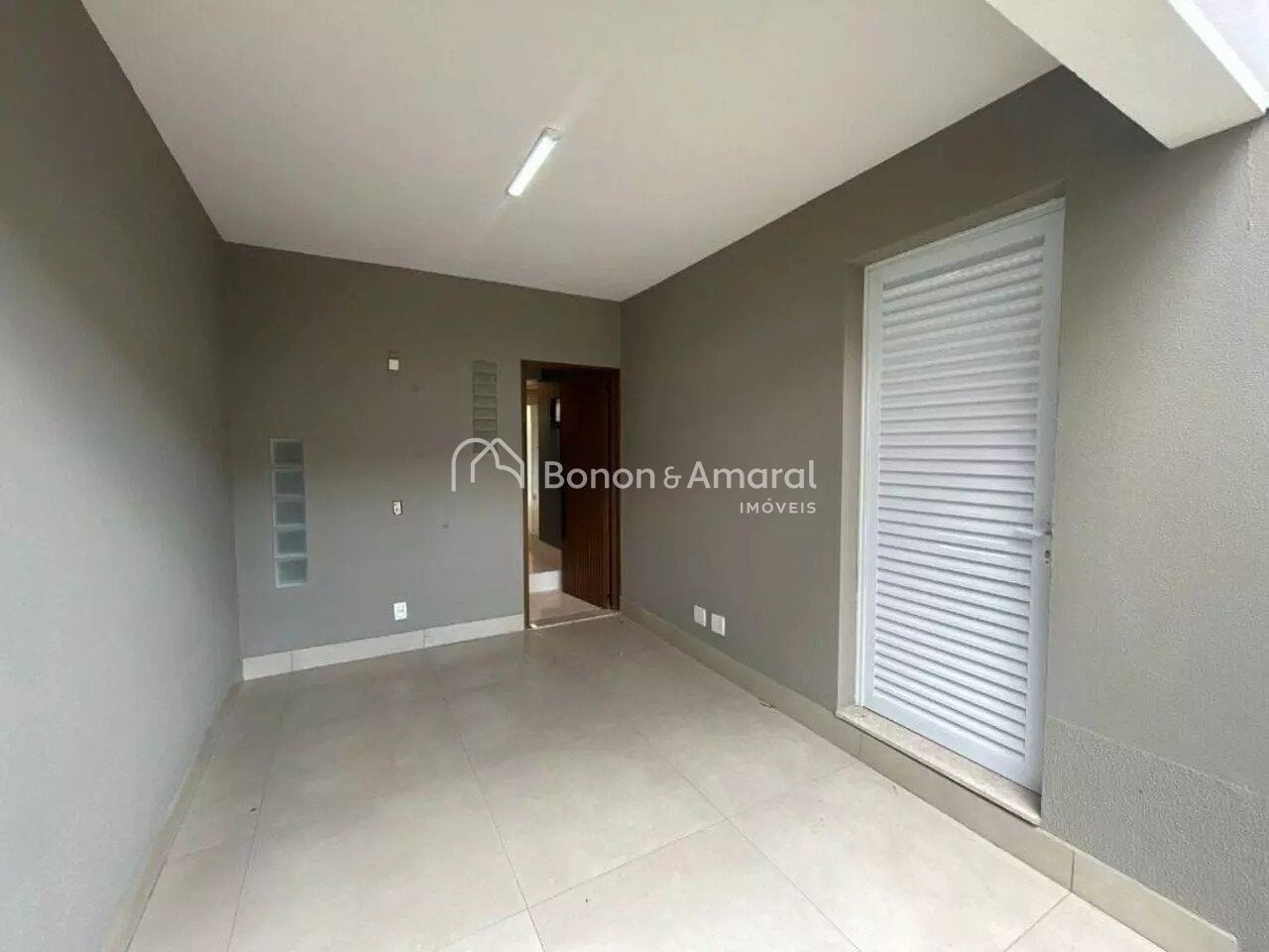 Casa em Condomínio à Venda no Jardim Santa Marcelina em Campinas / SP