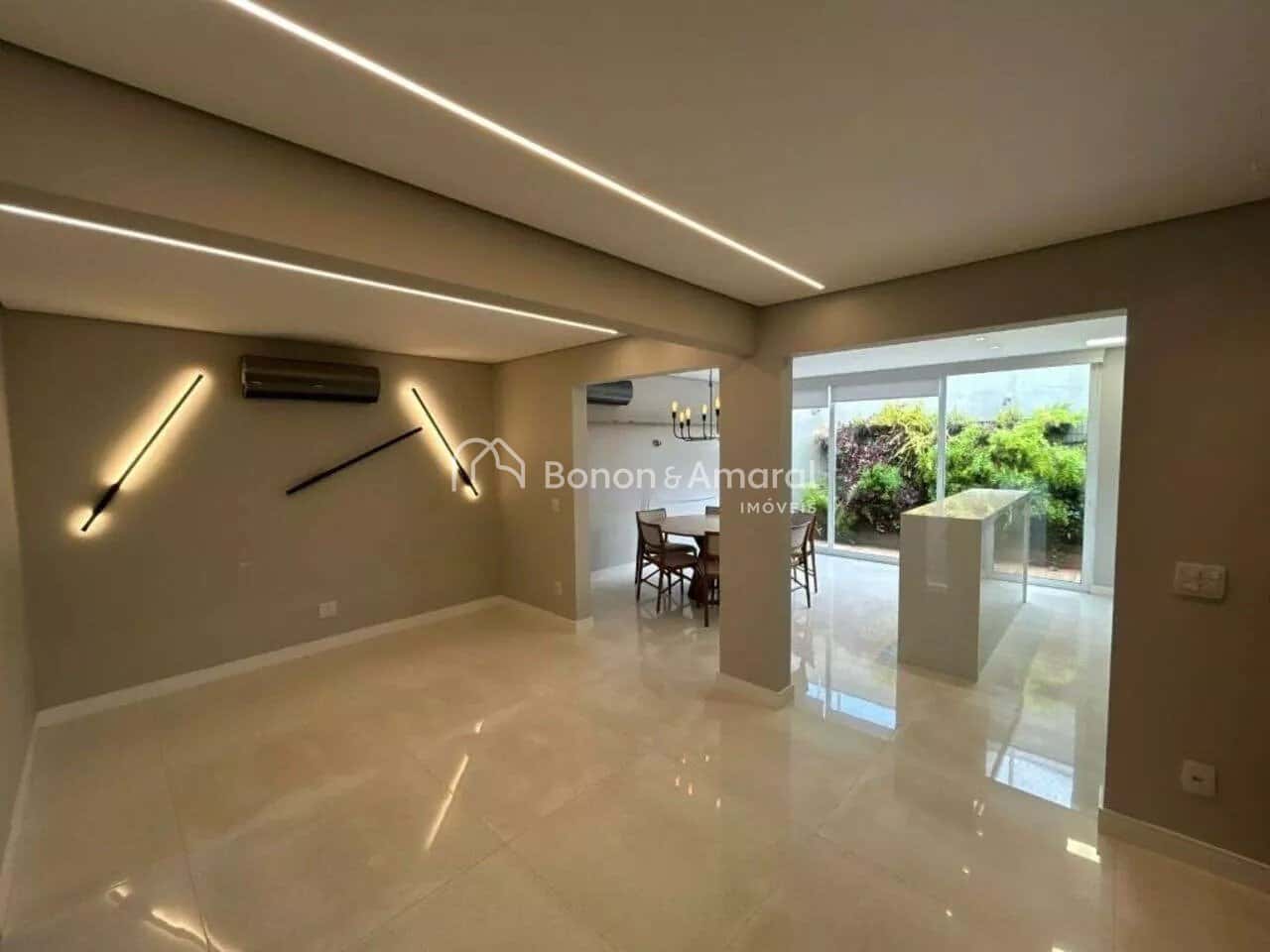Casa em Condomínio à Venda no Jardim Santa Marcelina em Campinas / SP — foto principal