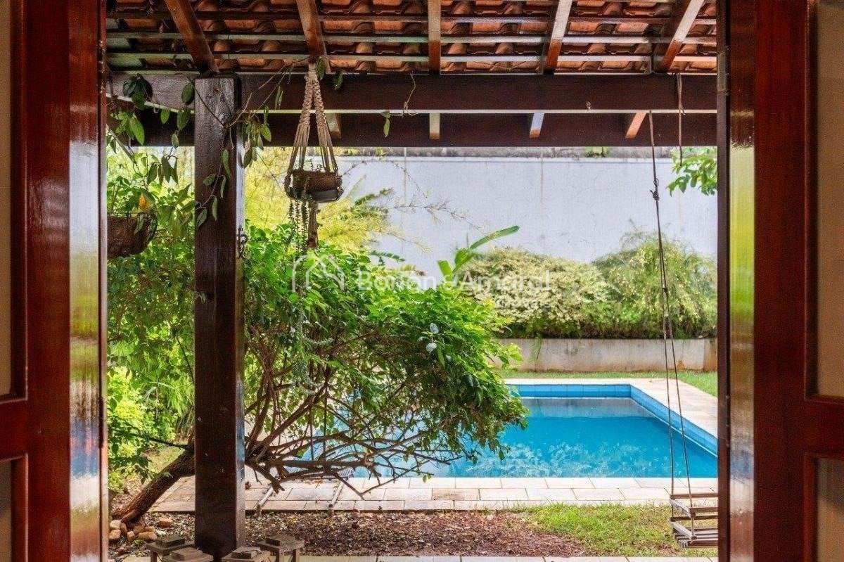 Casa em Condomínio à Venda no Parque da Hípica em Campinas / SP