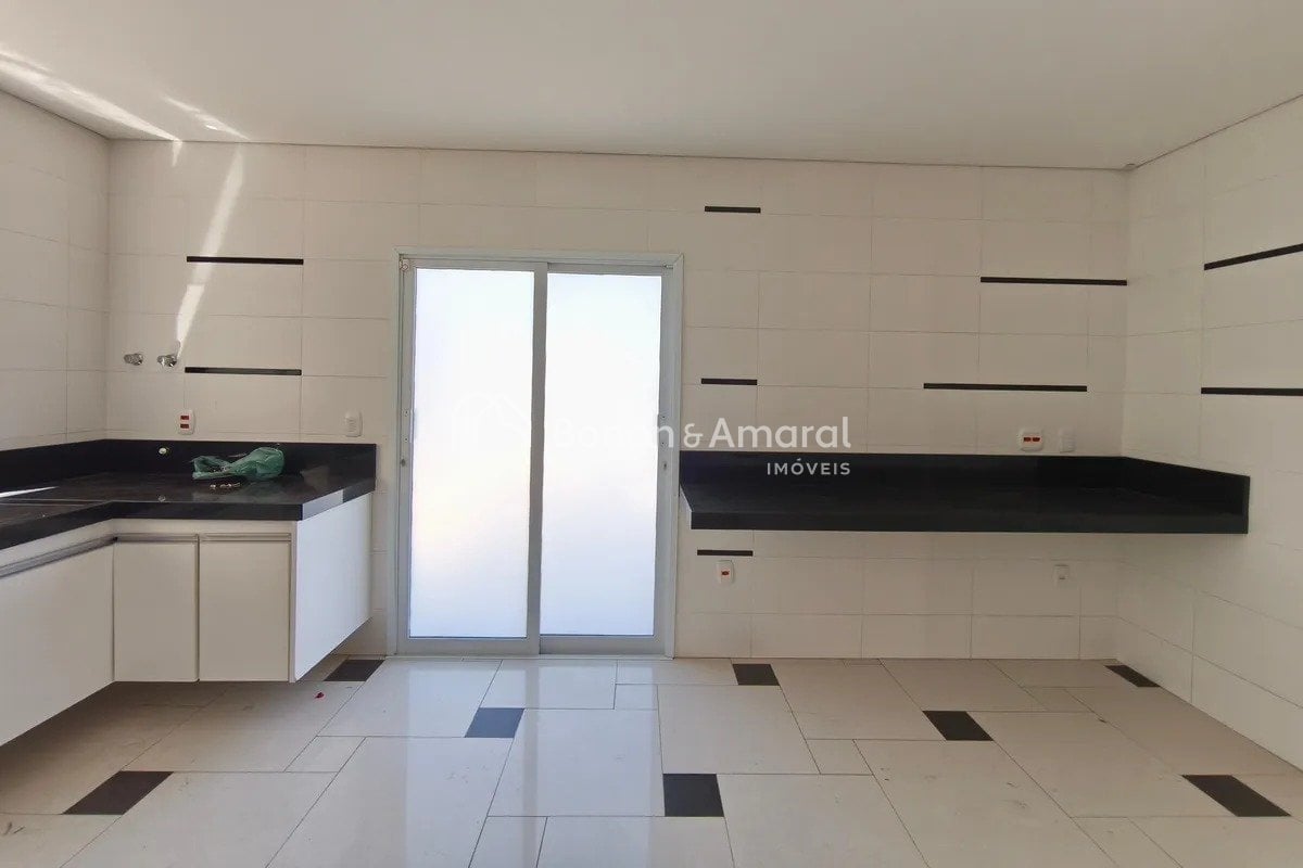 Casa em Condomínio à Venda no Chácara Prado em Campinas / SP