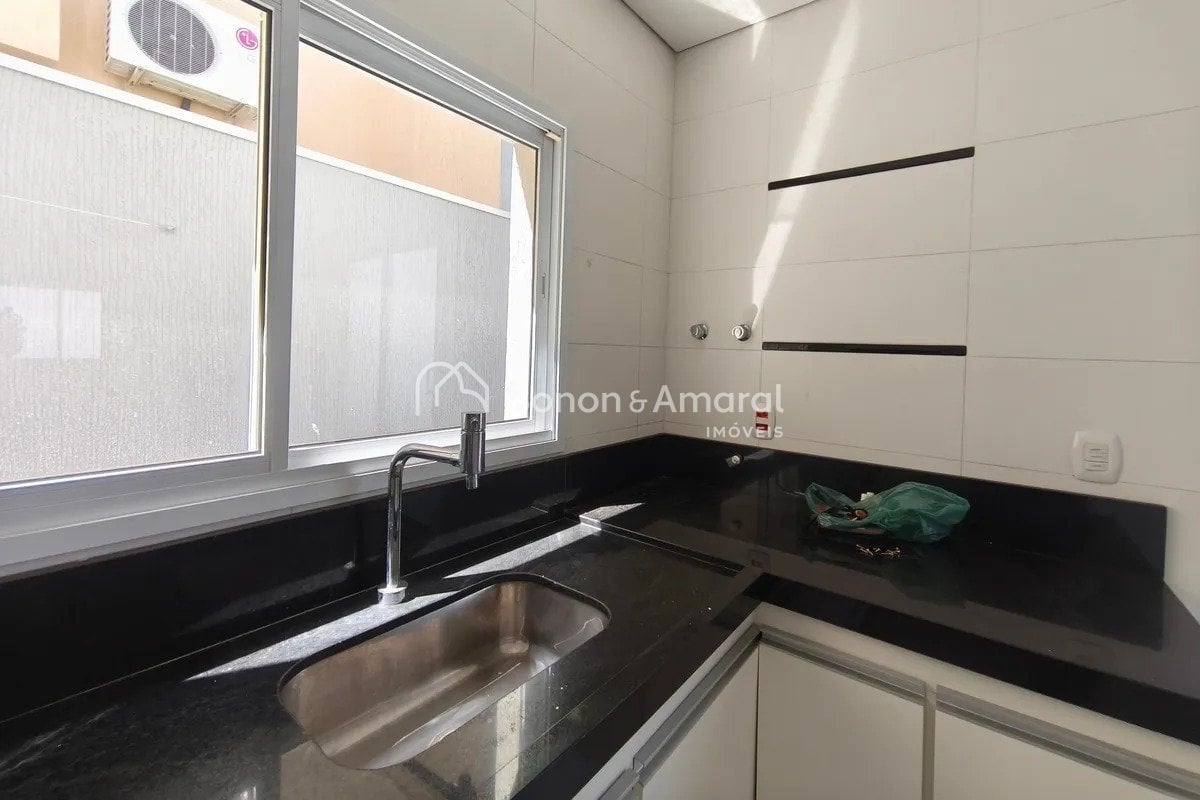 Casa em Condomínio à Venda no Chácara Prado em Campinas / SP