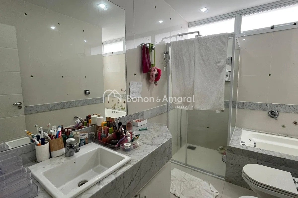 Casa em Condomínio à Venda no Sítios de Recreio Gramado em Campinas / SP