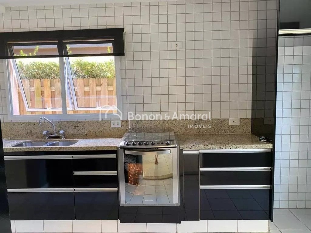 Casa em Condomínio à Venda no Jardim das Paineiras em Campinas / SP