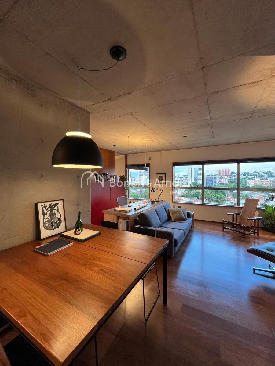 Apartamento à Venda - Cambuí em Campinas / SP