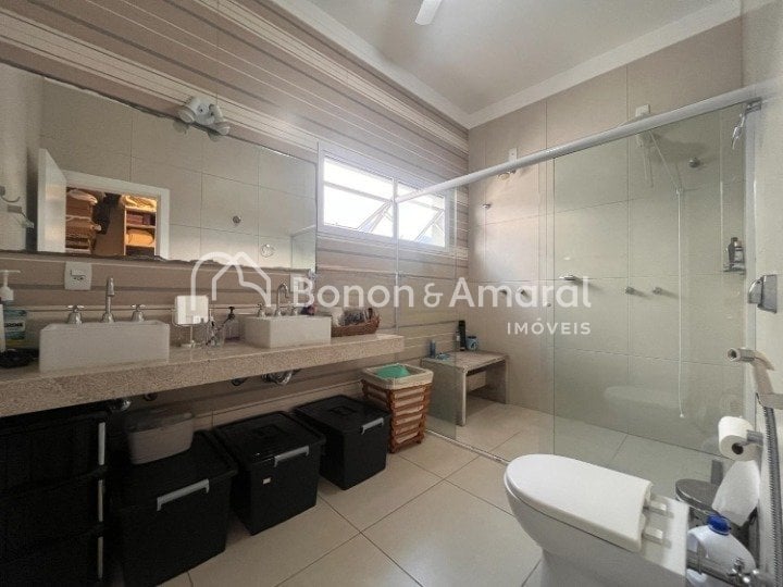 Casa em Condomínio à Venda - Pinheiro em Valinhos / SP