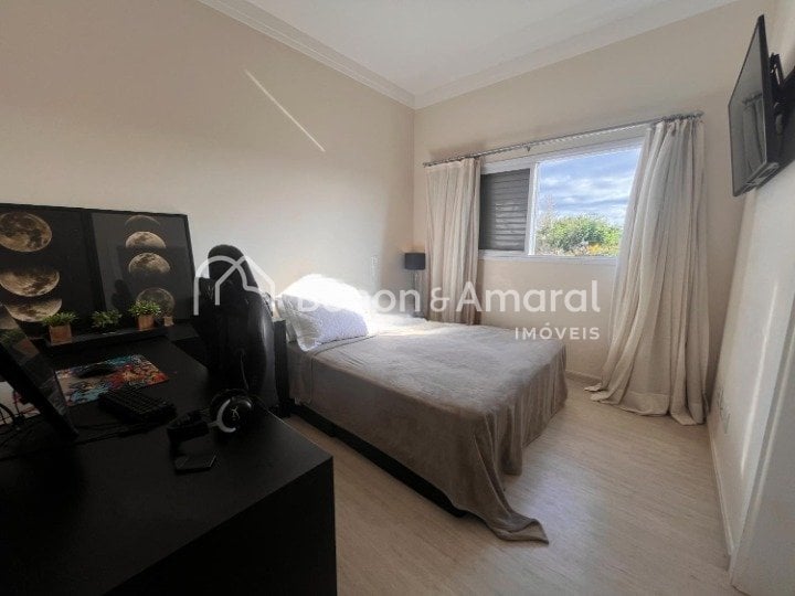 Casa em Condomínio à Venda - Pinheiro em Valinhos / SP
