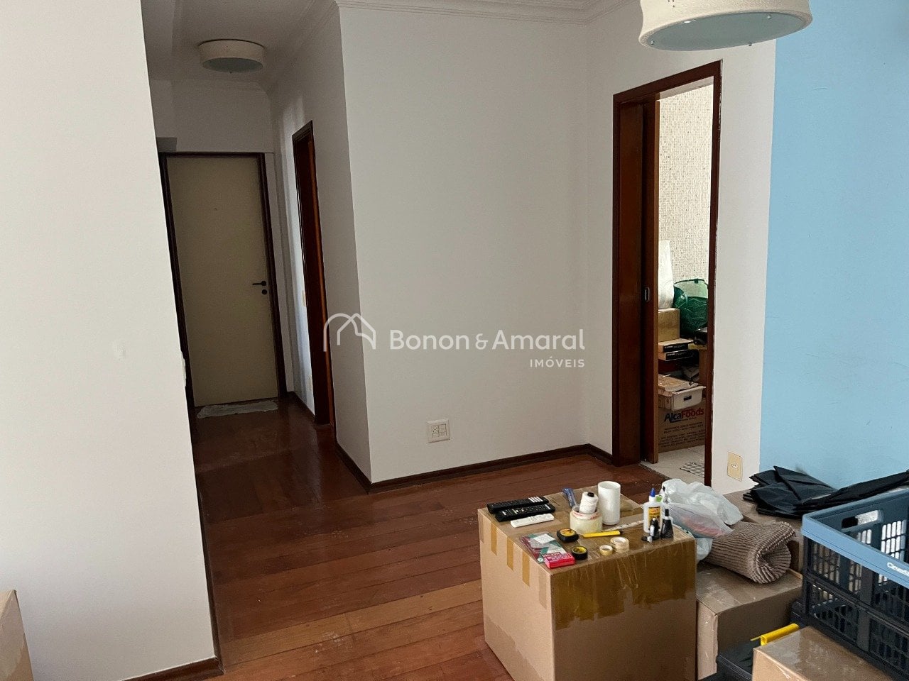 Apartamento à Venda - em