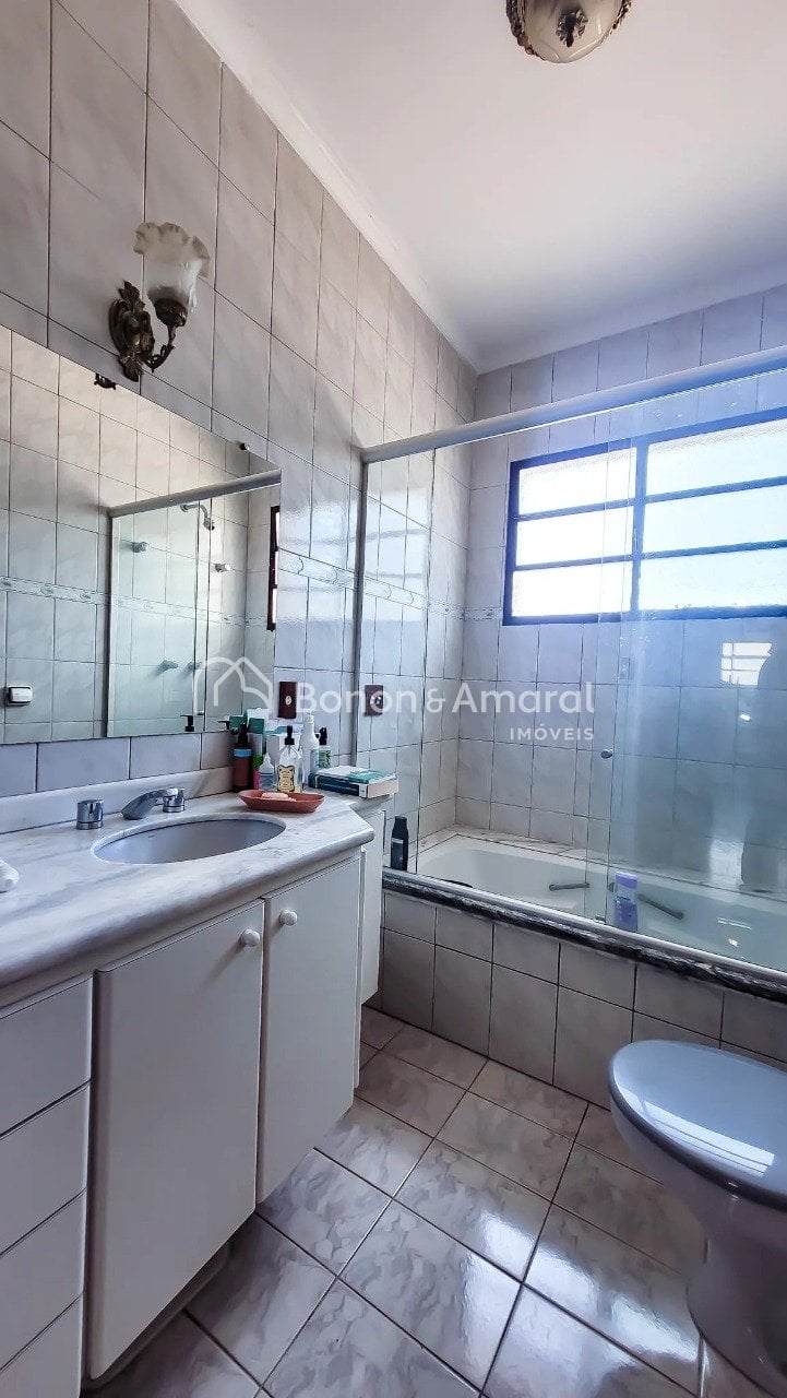 Casa à Venda - Residencial Vila Verde em Campinas / SP