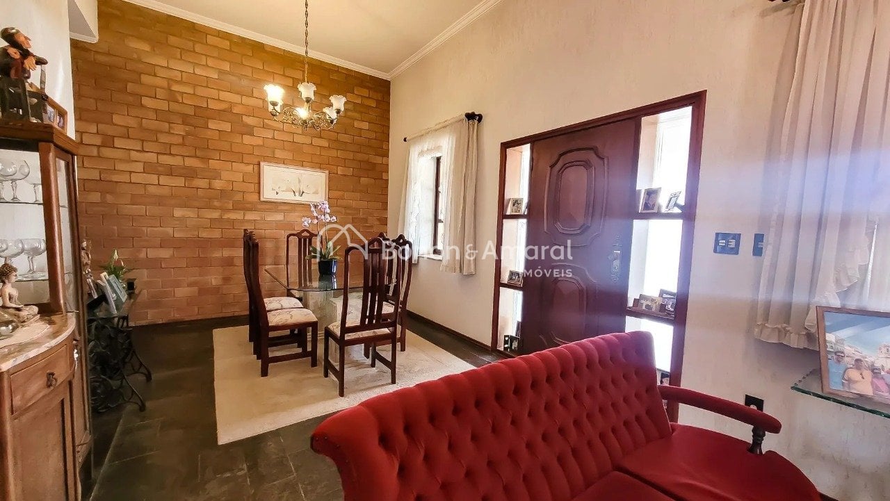 Casa à Venda - Residencial Vila Verde em Campinas / SP
