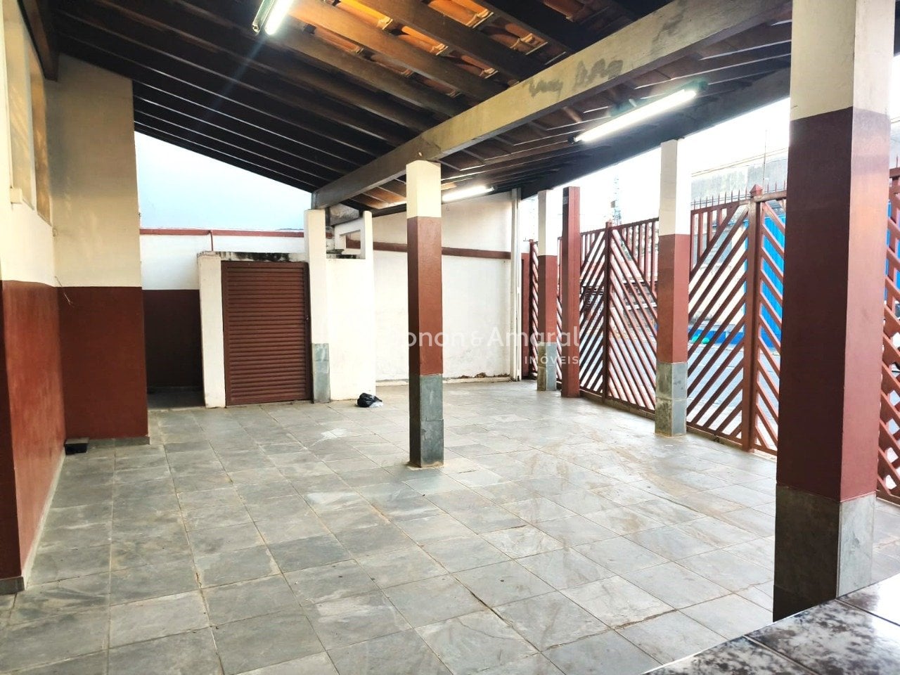 Casa comercial à Venda - Jardim Bandeirantes em Campinas / SP