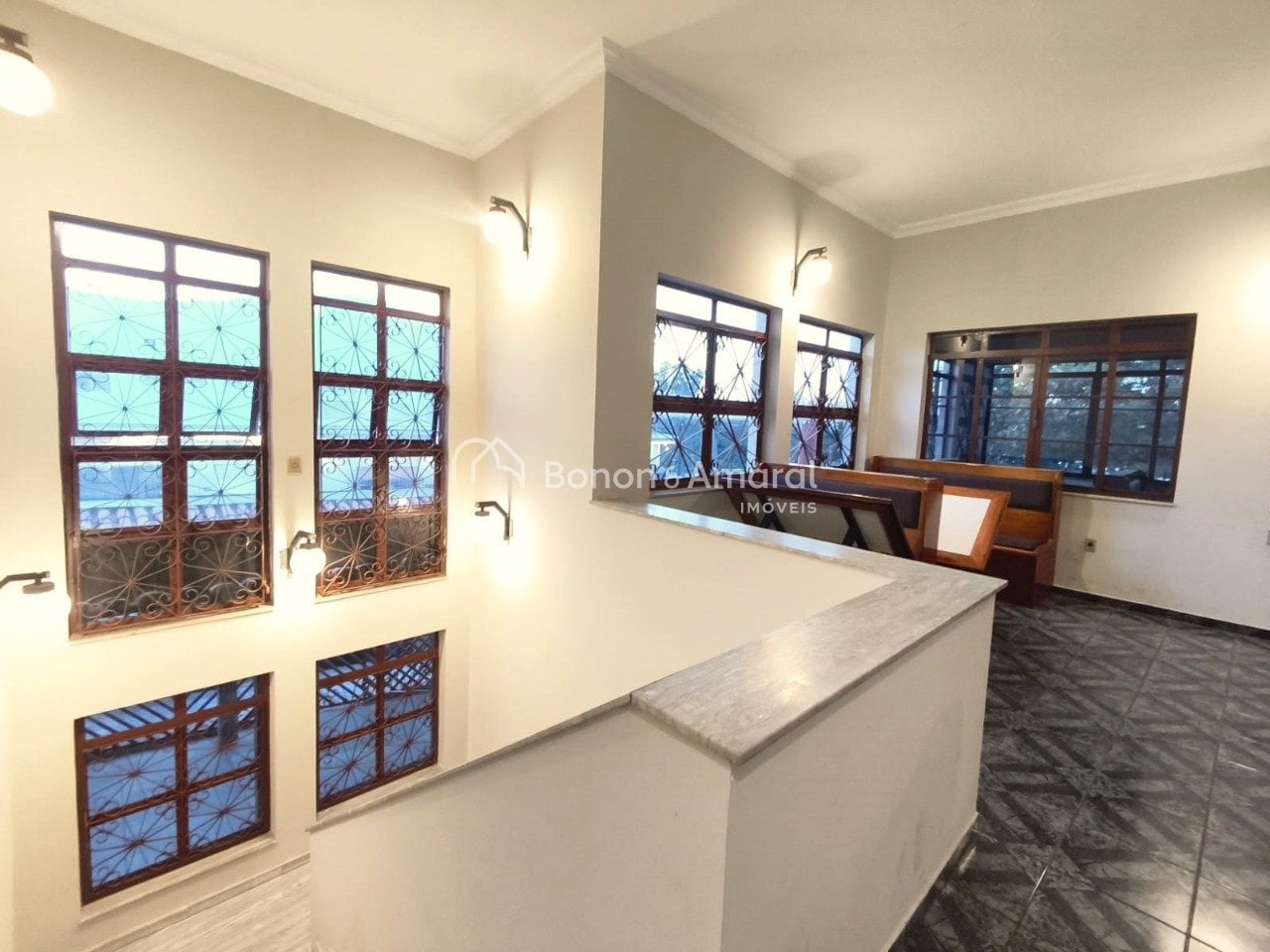 Casa comercial à Venda - Jardim Bandeirantes em Campinas / SP