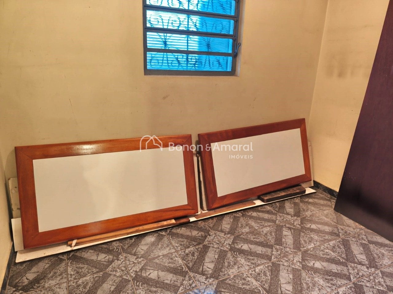 Casa comercial à Venda - Jardim Bandeirantes em Campinas / SP
