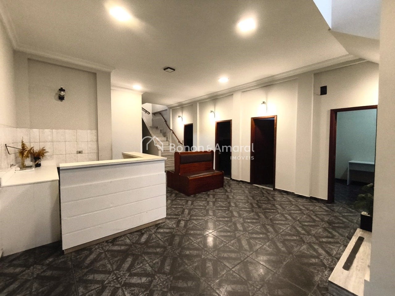 Casa comercial à Venda - Jardim Bandeirantes em Campinas / SP