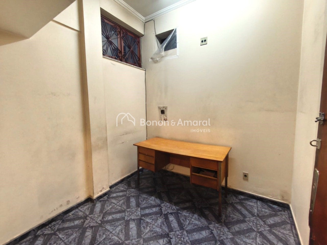 Casa comercial à Venda - Jardim Bandeirantes em Campinas / SP