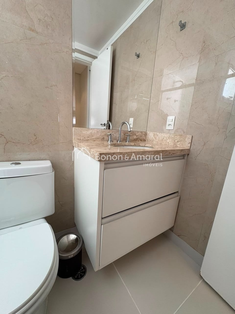 Apartamento para Alugar - Parque Rural Fazenda Santa Cândida em Campinas / SP