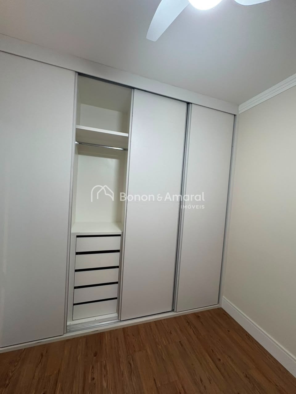 Apartamento para Alugar - Parque Rural Fazenda Santa Cândida em Campinas / SP