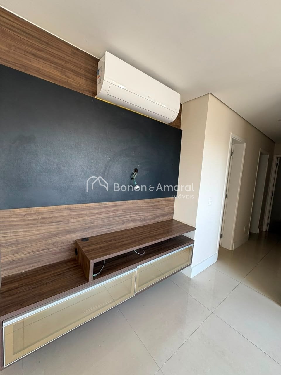 Apartamento para Alugar - Parque Rural Fazenda Santa Cândida em Campinas / SP