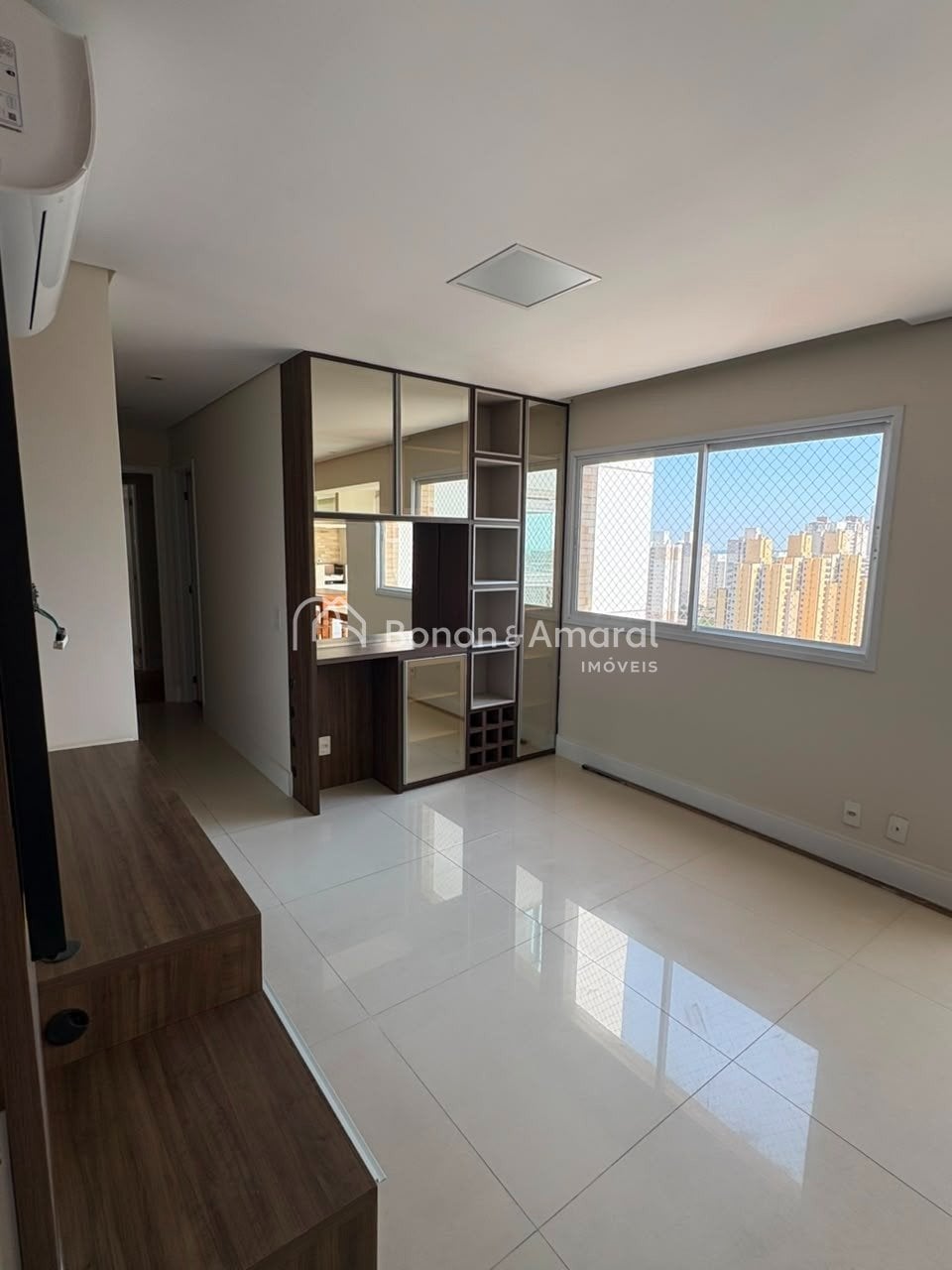 Apartamento para Alugar - Parque Rural Fazenda Santa Cândida em Campinas / SP