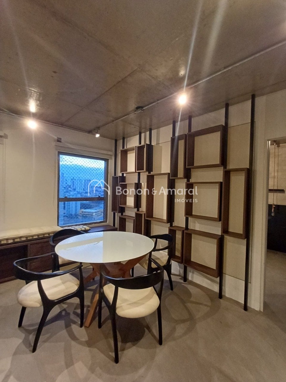 Apartamento à Venda - Cambuí em Campinas / SP