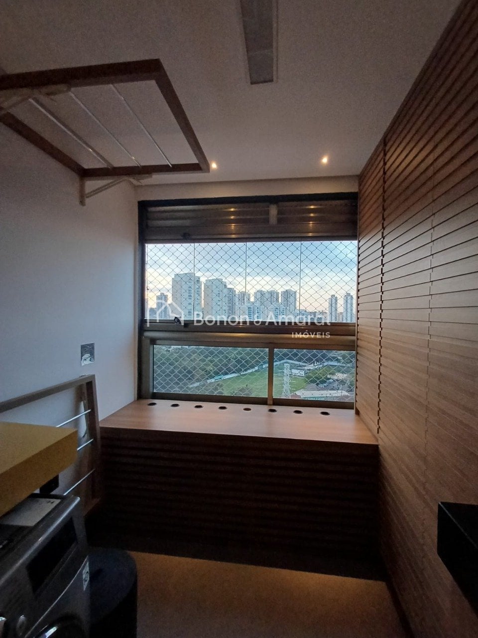 Apartamento à Venda - Cambuí em Campinas / SP