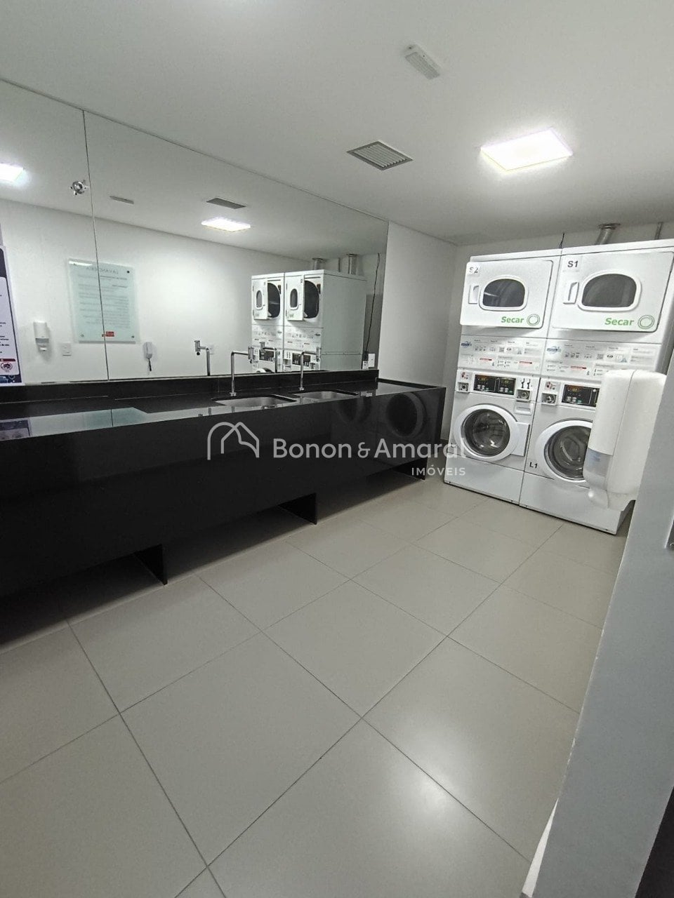 Apartamento à Venda - Cambuí em Campinas / SP
