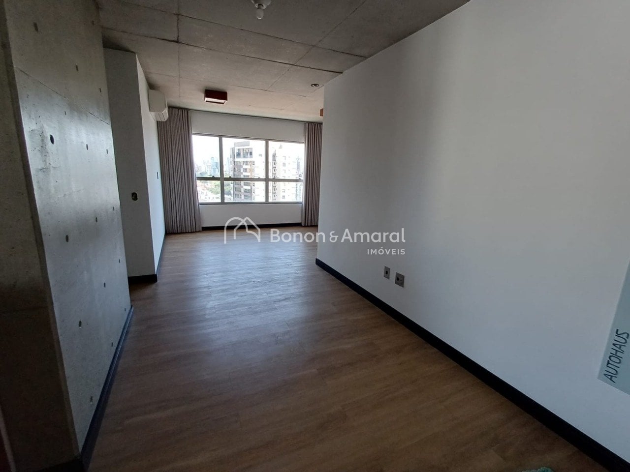 Apartamento à Venda - Cambuí em Campinas / SP