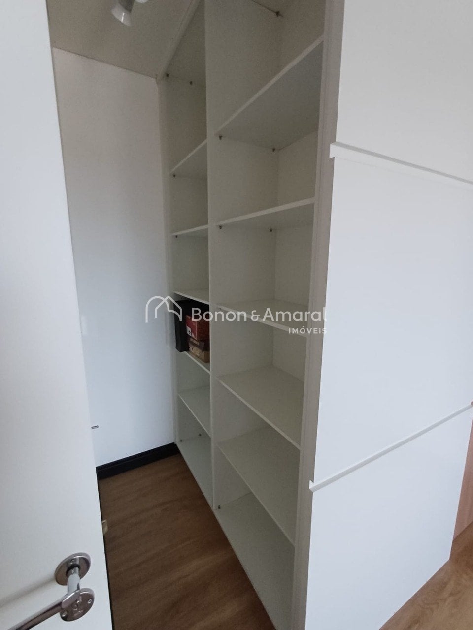 Apartamento à Venda - Cambuí em Campinas / SP
