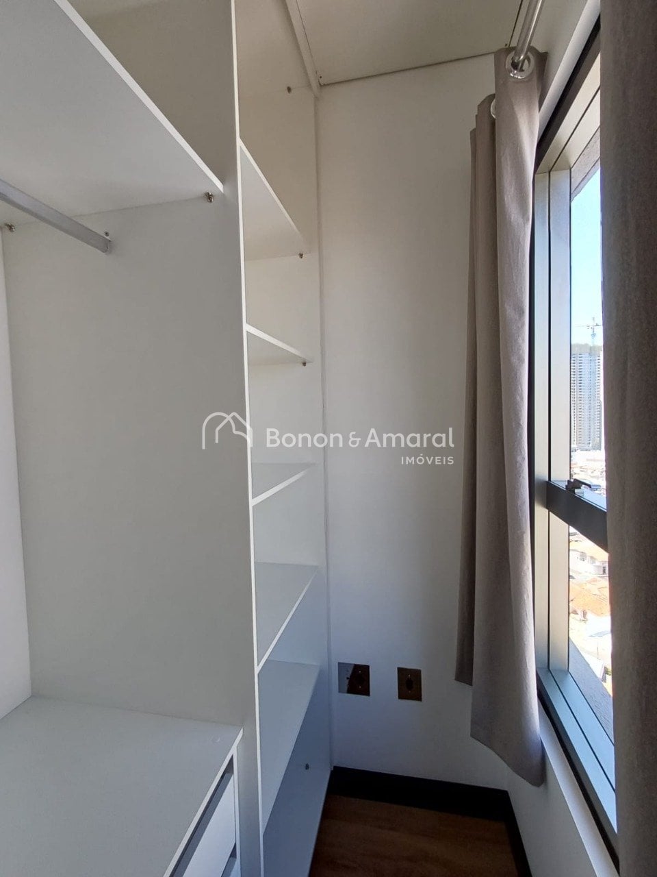 Apartamento à Venda - Cambuí em Campinas / SP