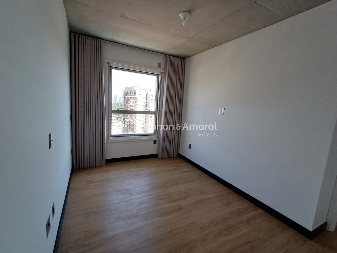 Apartamento à Venda - Cambuí em Campinas / SP