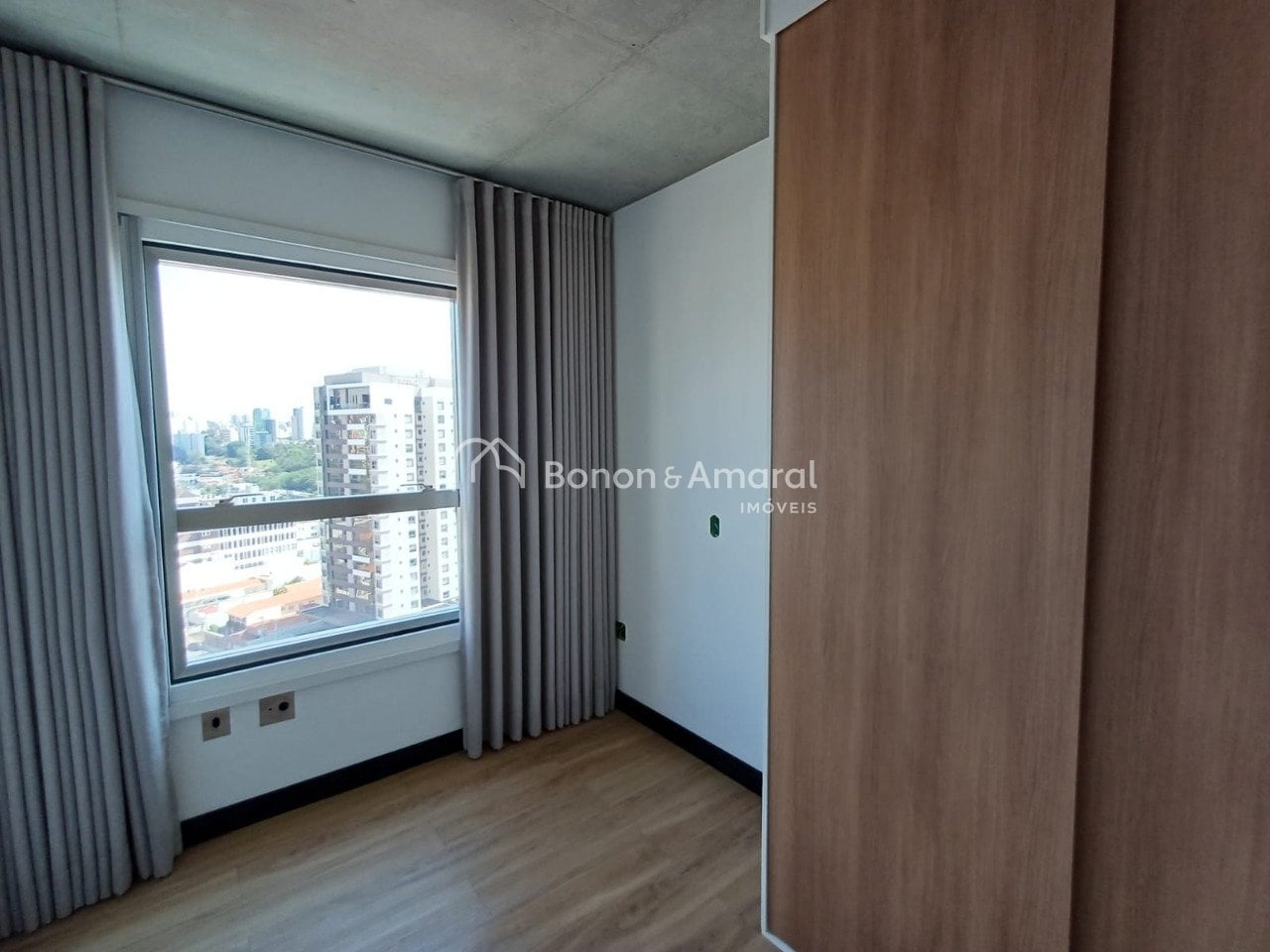 Apartamento à Venda - Cambuí em Campinas / SP