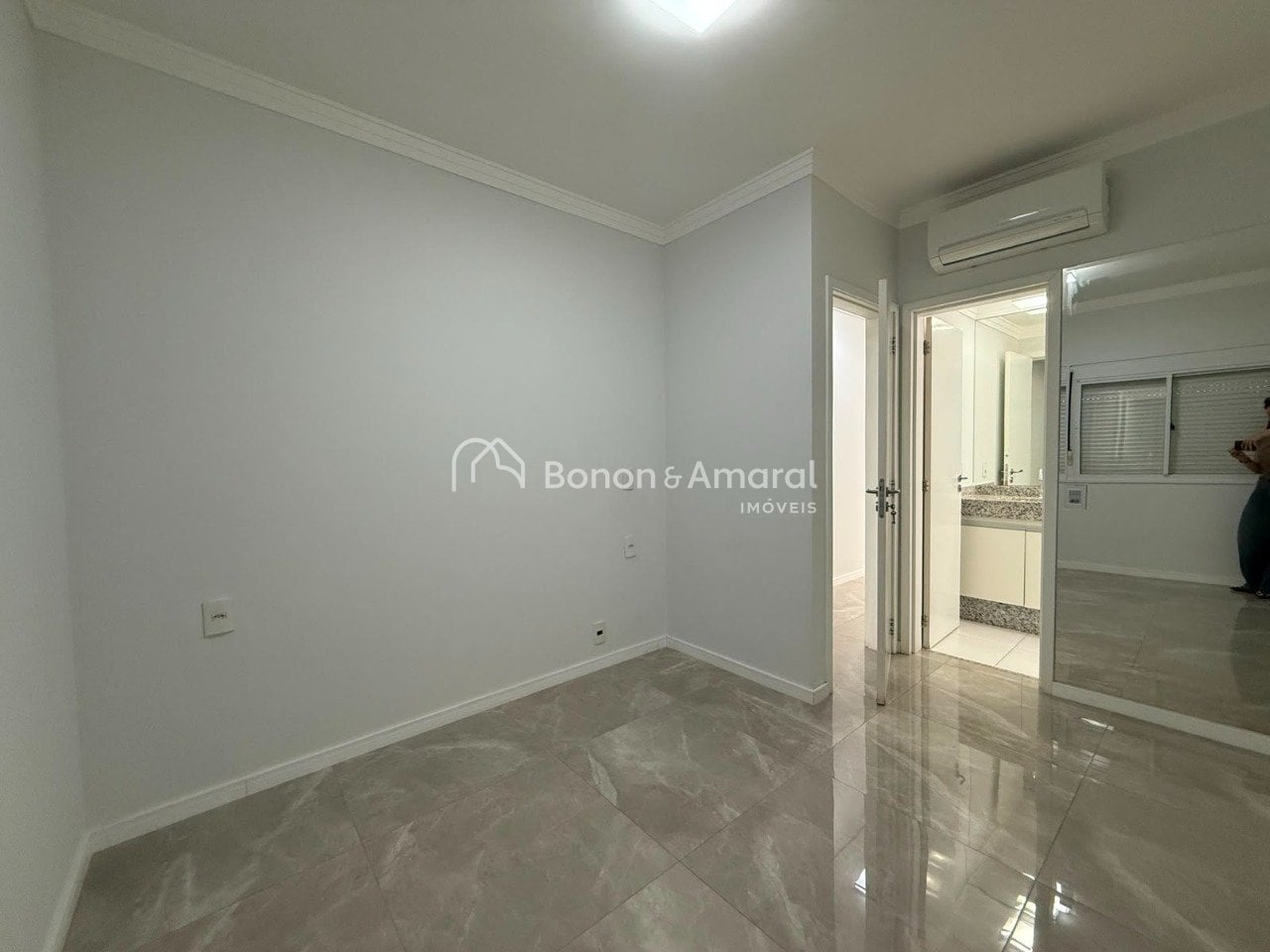 Apartamento à Venda - Parque Brasil 500 em Paulínia / SP