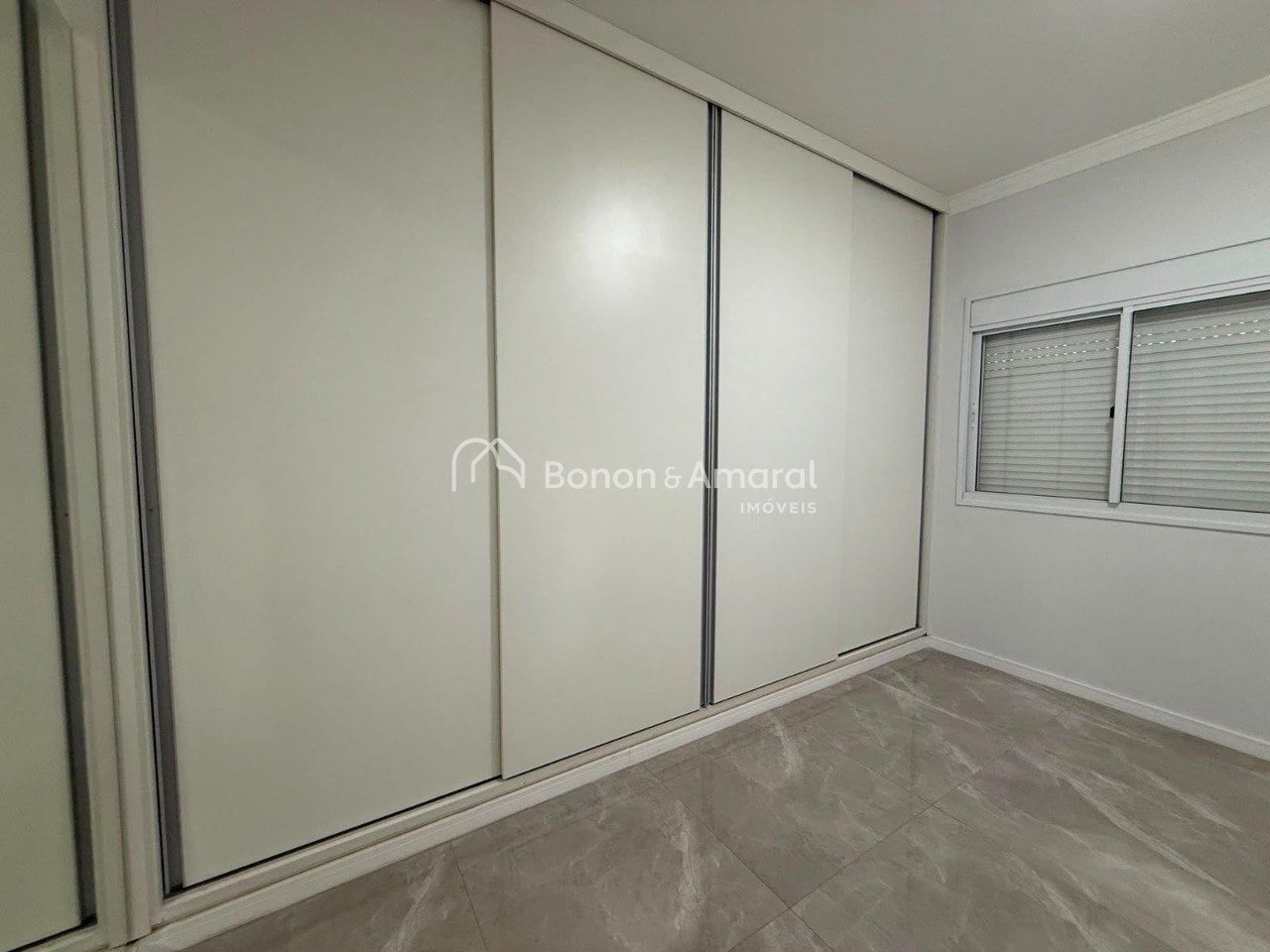 Apartamento à Venda - Parque Brasil 500 em Paulínia / SP