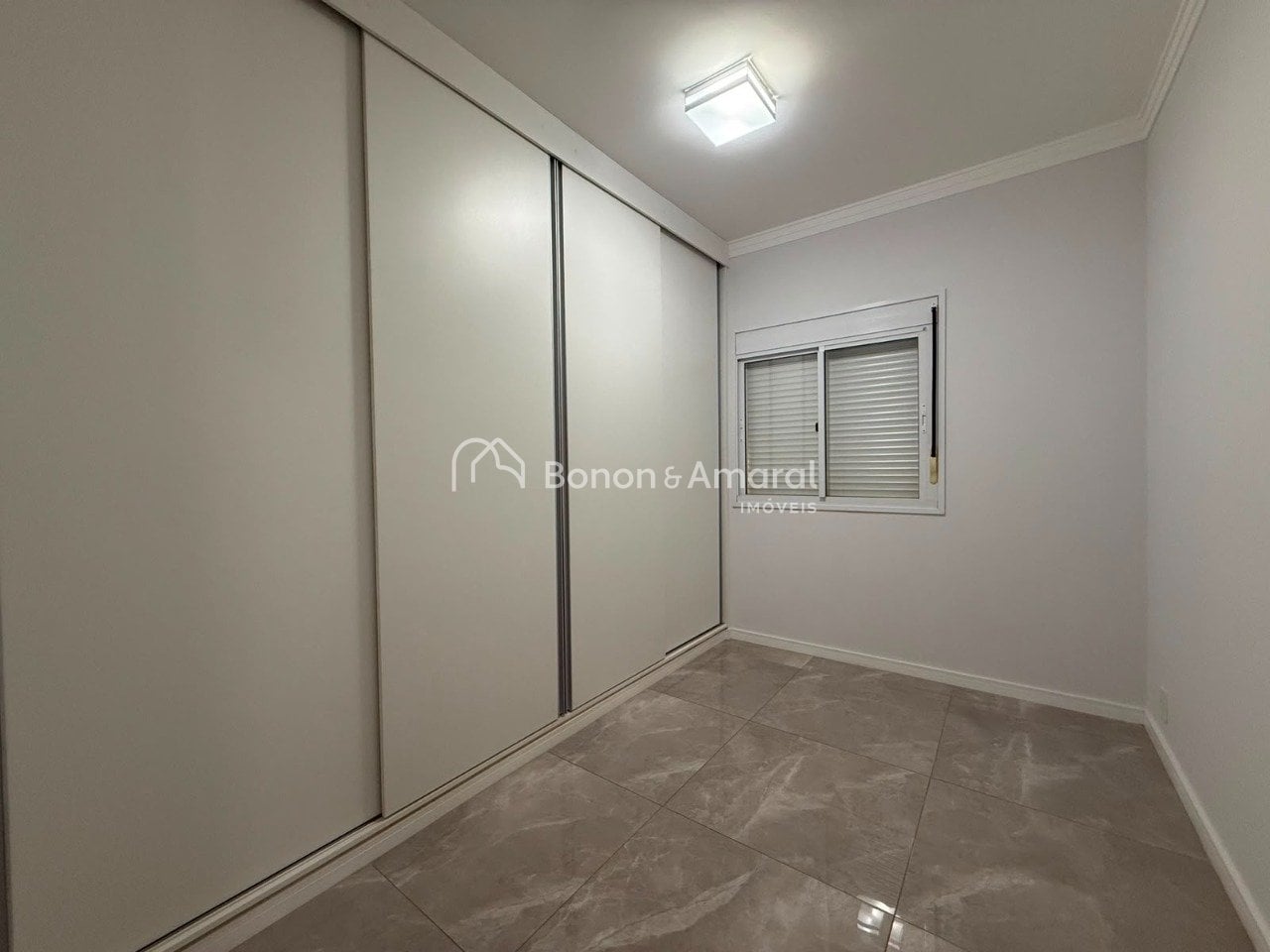 Apartamento à Venda - Parque Brasil 500 em Paulínia / SP