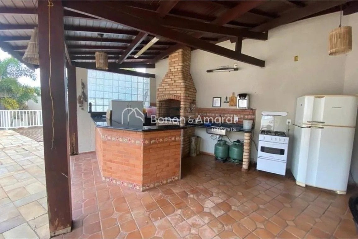 Casa à Venda - Jardim das Paineiras em Campinas / SP