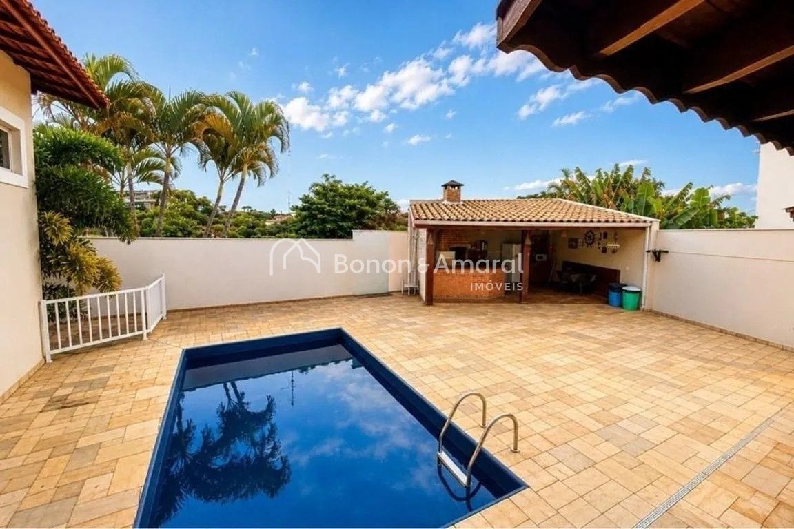 Casa à Venda - Jardim das Paineiras em Campinas / SP