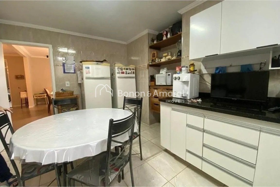 Casa à Venda - Jardim das Paineiras em Campinas / SP