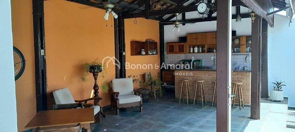 Casa à Venda - Chácara da Barra em Campinas / SP