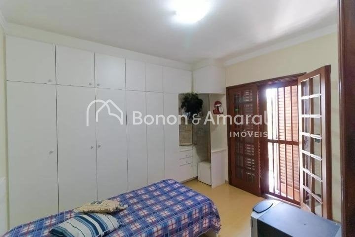 Casa à Venda - Vila Nogueira em Campinas / SP